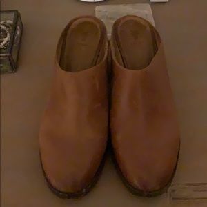 Frye Mules cognac